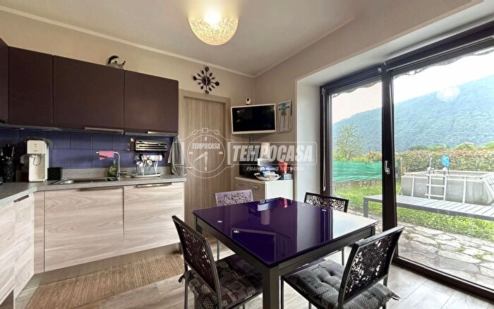 Appartamento quadrilocale in vendita in Via San Gaudenzio Ombroso, Verbania