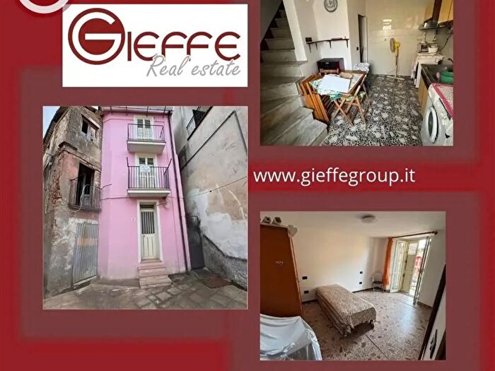 Casa bilocale in vendita in Cinquefrondi