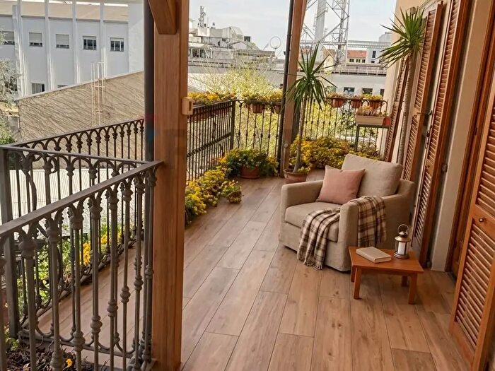 Appartamento trilocale in vendita in Via Francesco Ferrucci, Milano