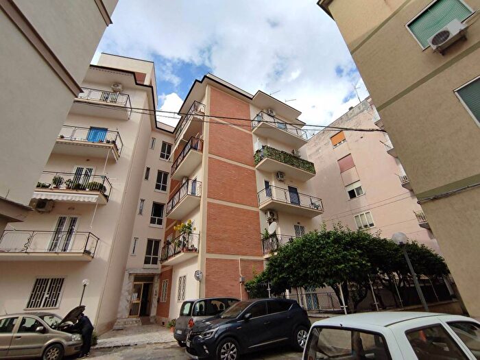 Appartamento bilocale in affitto in Viale Abramo Lincoln, Lincoln, Caserta