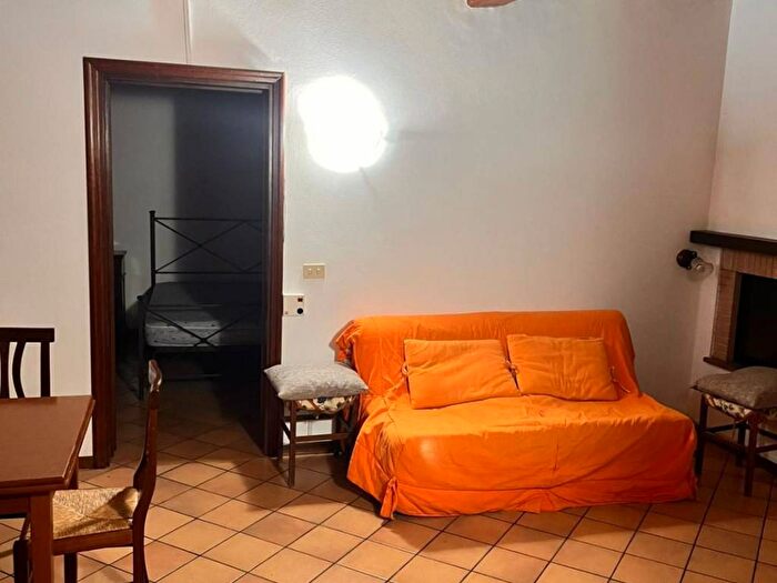 Appartamento bilocale in affitto in Piazza della Repubblica, Centro Storico, Foligno