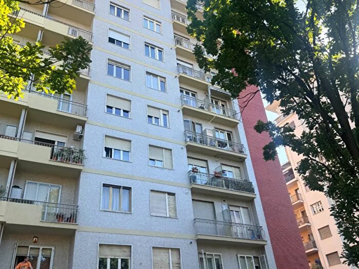 Appartamento trilocale in vendita in Corso Carlo E nello Rosselli, Torino