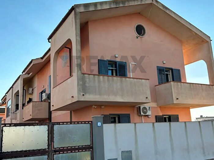 Casa con 7 locali in vendita in Via Carlo Alberto, Portopalo Di Capo Passero