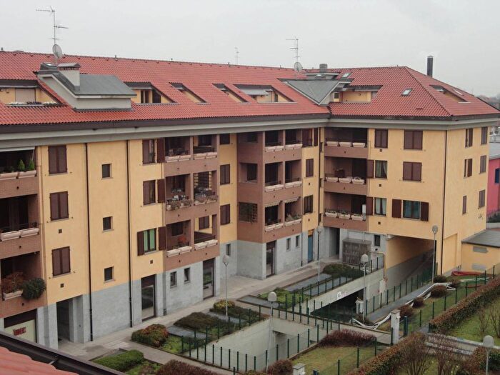 Appartamento bilocale in affitto in Via Statuto, Centro, Rho