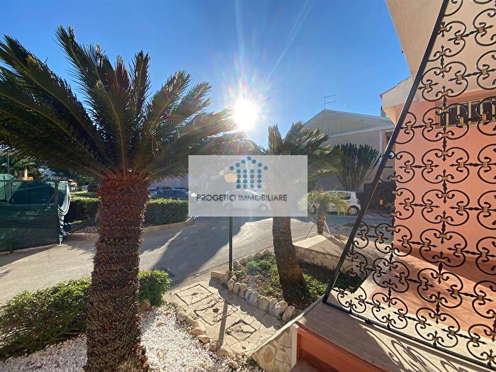 Casa quadrilocale in affitto in Siracusa