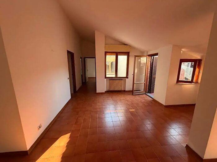 Appartamento con 5 locali in vendita in Siena