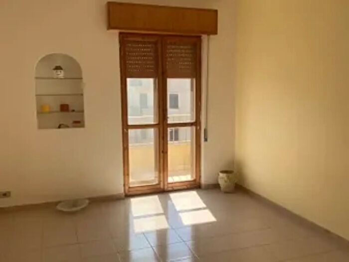 Appartamento trilocale in vendita in Via Paestum, Ragusa