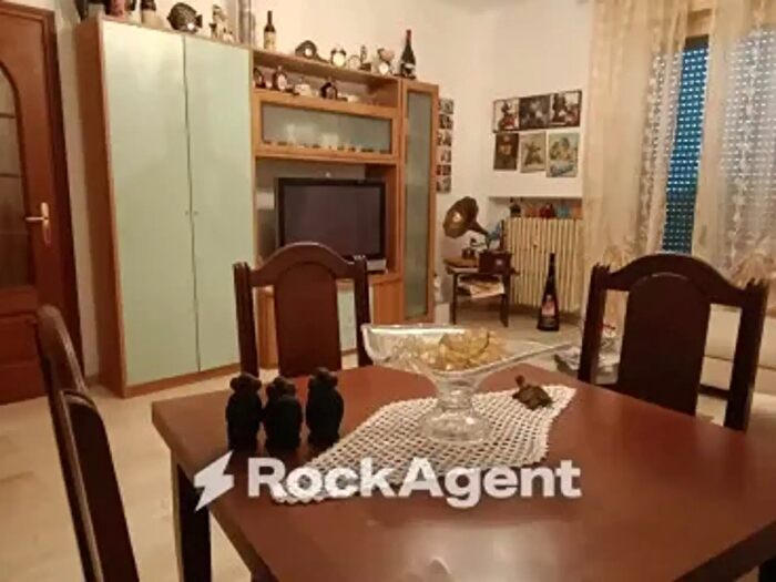 Appartamento trilocale in vendita in Via Silvio Pellico, Mede