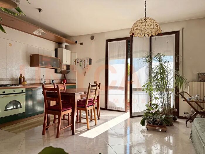 Appartamento trilocale in vendita in Via Cavalieri di Vittorio Veneto, San Giorgio Delle Pertiche