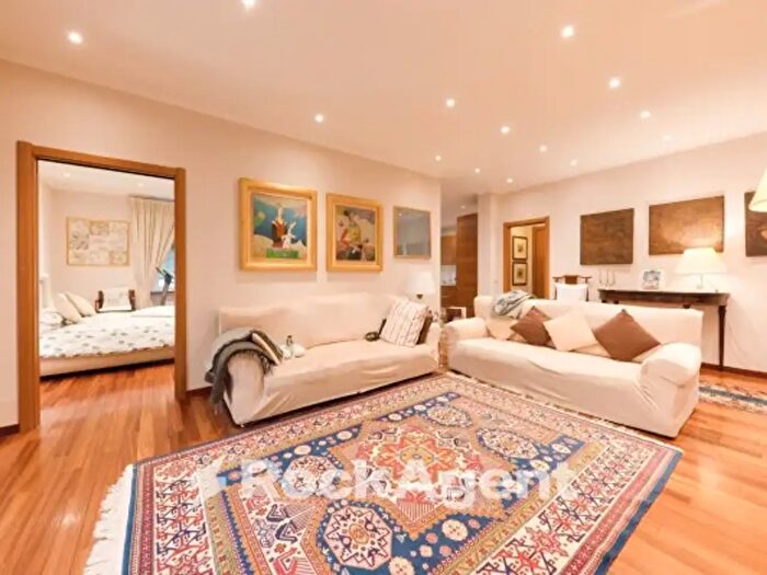 Appartamento trilocale in vendita in Via Paolo Giacometti, Genova