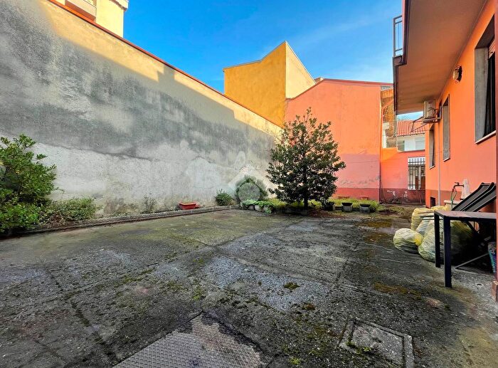 Casa con 6 locali in vendita in Via Roma, Muggiò