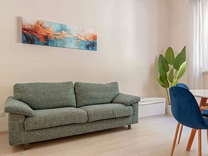 Appartamento monolocale in affitto in Via Francesco Mimbelli, Livorno