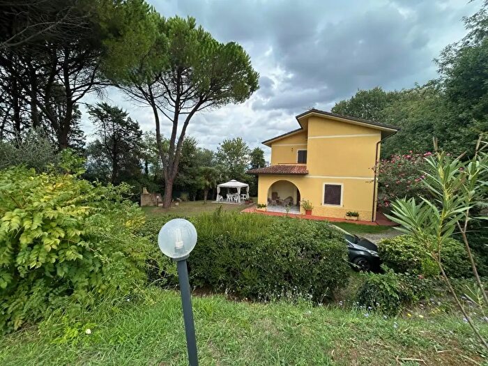 Casa con 5 locali in vendita in San Miniato