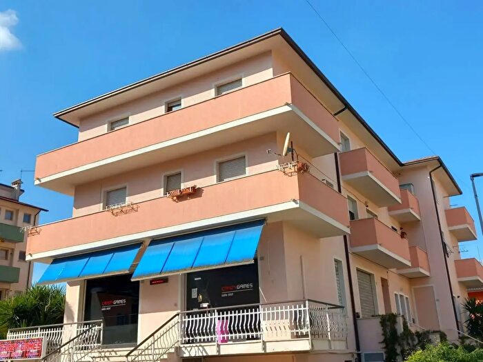 Appartamento quadrilocale in vendita in Loreto