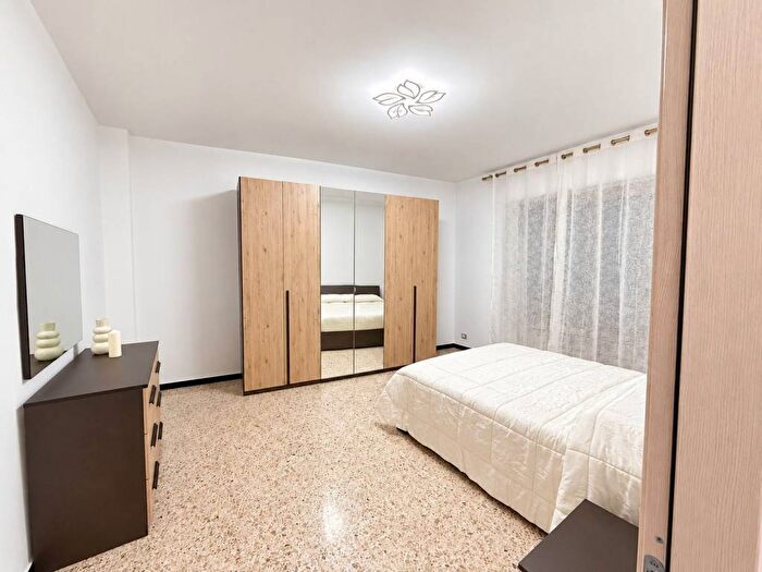 Appartamento quadrilocale in affitto in Via Guttuari, Stazione, Asti