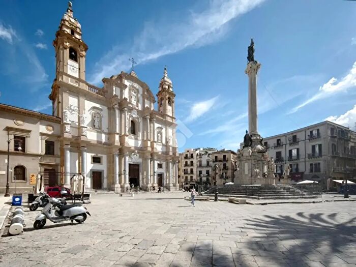 Appartamento monolocale in vendita in Piazza Sant'Andrea, Palermo