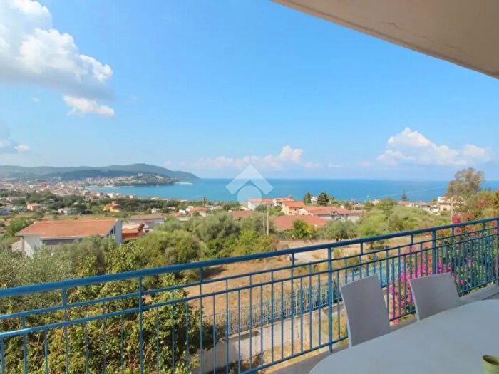 Casa con 6 locali in vendita in Via Colle SMarco, Agropoli
