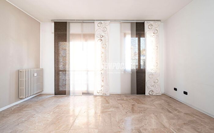 Appartamento trilocale in vendita in Viale XX Settembre, Sassuolo