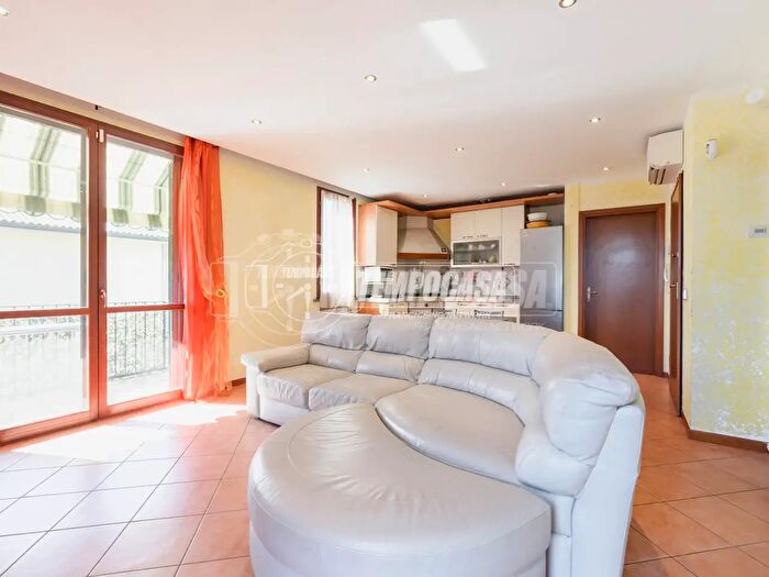Appartamento quadrilocale in vendita in Via XXV Aprile, Casalgrande