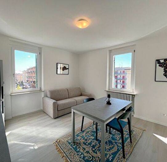 Appartamento quadrilocale in affitto in Viale Spolverini, Borgo Venezia, Verona