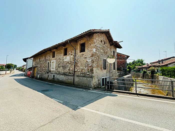 Casa monolocale in vendita in Martignacco
