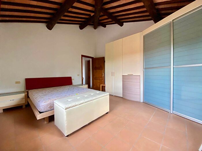 Appartamento con 9 locali in vendita in Chiusi