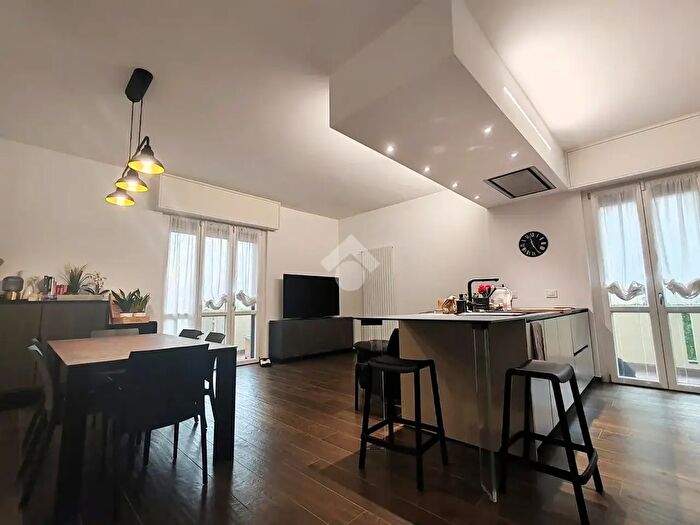 Appartamento trilocale in vendita in Via dei Platani, Opera