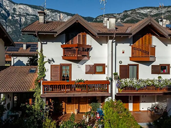 Casa con 5 locali in vendita in Via Fornaci, Terre dAdige