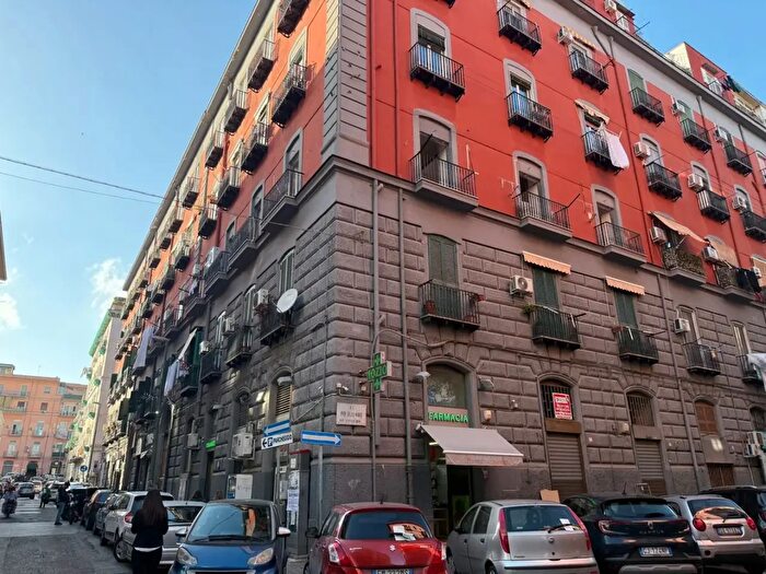 Appartamento quadrilocale in vendita in Via Macedonio Melloni, Napoli