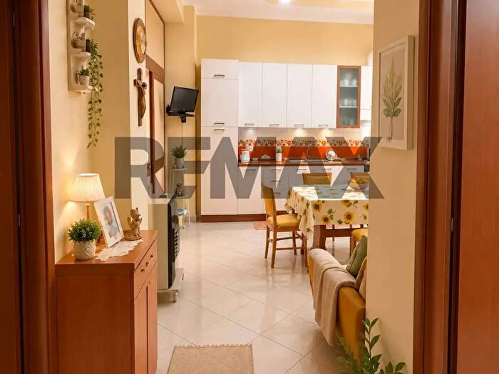 Appartamento quadrilocale in vendita in Via Cesare Battisti, Acquedolci