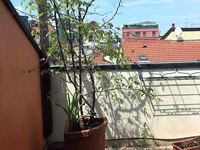 Appartamento quadrilocale in affitto in Viale Beatrice d'Este, Bocconi, Milano