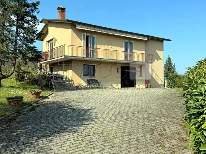 Casa con 8 locali in vendita in Via Righi, Arcugnano