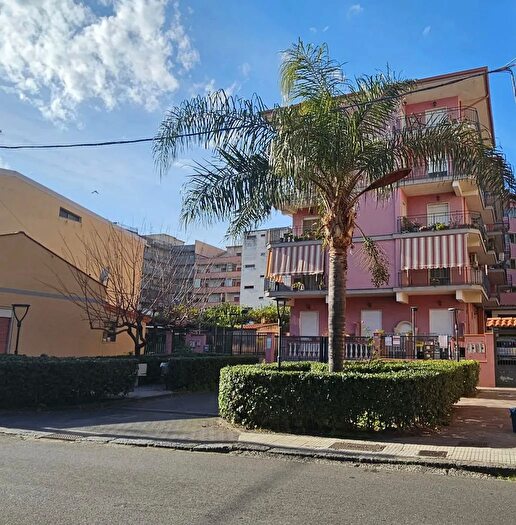 Appartamento con 5 locali in vendita in Via Umberto I B, Roccalumera