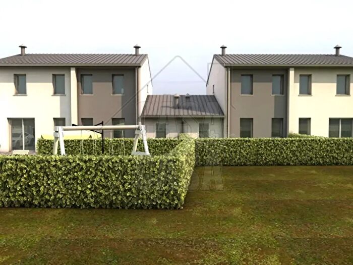 Casa quadrilocale in vendita in Via Ca Borini, Baone