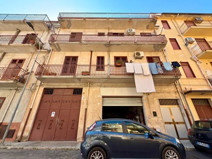 Appartamento con 6 locali in vendita in Partinico Via Claudio Monteverdi, Partinico