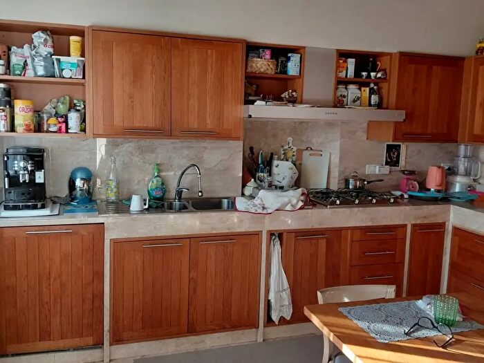 Casa quadrilocale in vendita in Seravezza