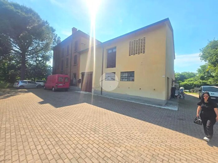 Casa con 6 locali in vendita in Via Bernardino Brignani, Lugo