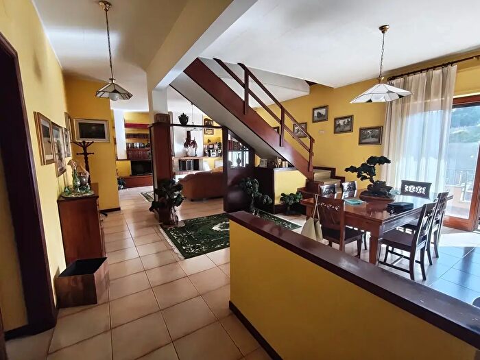 Appartamento con 6 locali in vendita in Via Giuseppe Maria Terreni, Roma