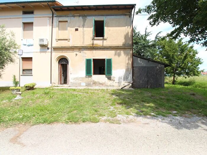 Casa quadrilocale in vendita in Via Montanelli, Cerreto Guidi