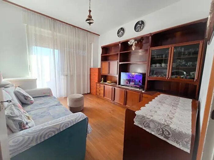 Appartamento trilocale in vendita in Via Giacomo Leopardi, Merano