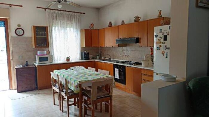 Appartamento trilocale in vendita in Via Torrente Bagheria, Torregrotta