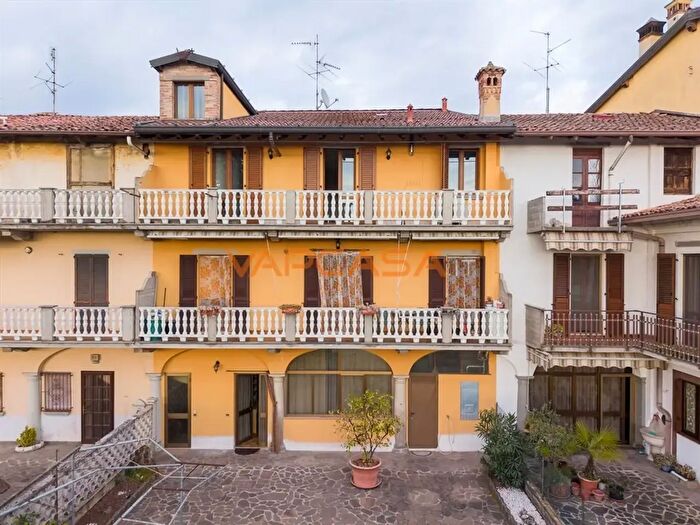 Casa in vendita in Via Marieni, Palosco