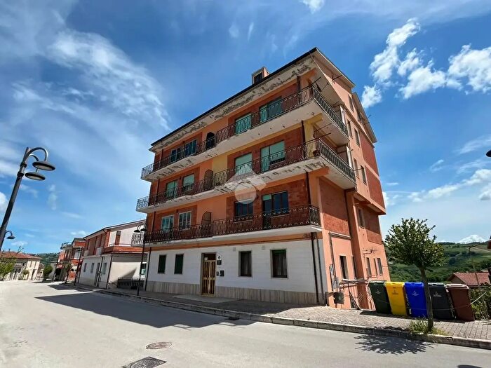 Appartamento quadrilocale in vendita in Traversa Via S Rocco, Ripalimosani