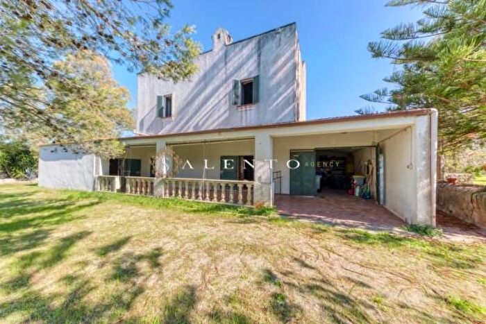 Casa con 5 locali in vendita in Strada Vicinale Masseria Baroni, PresicceAcquarica