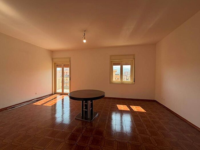 Appartamento quadrilocale in affitto in Via Pietro Scaglione, CEP Michelangelo Alta, Palermo