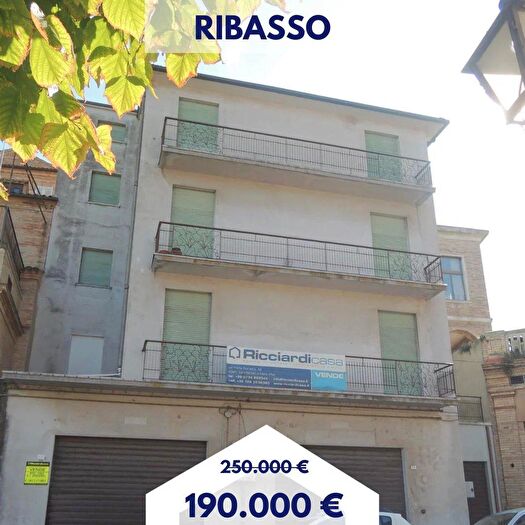 Casa con 10 locali in vendita in SantElpidio A Mare