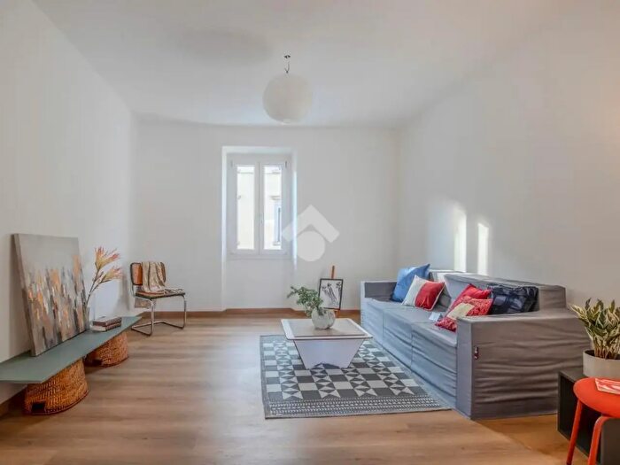 Appartamento quadrilocale in vendita in Via Senese, Firenze