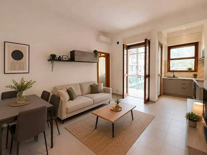 Appartamento con 10 locali in vendita in Via Nazario Sauro, Lecce