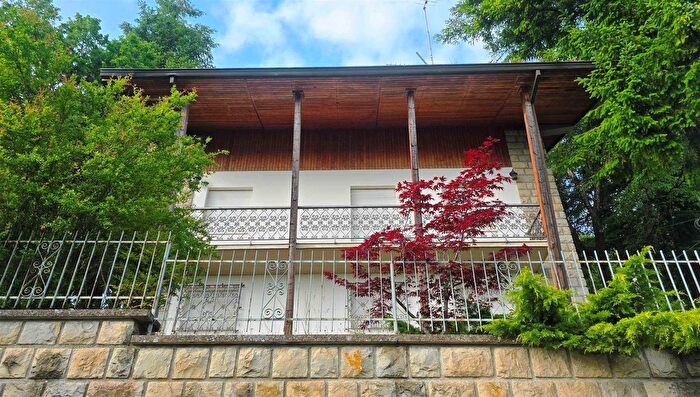 Casa con 8 locali in vendita in Zocca