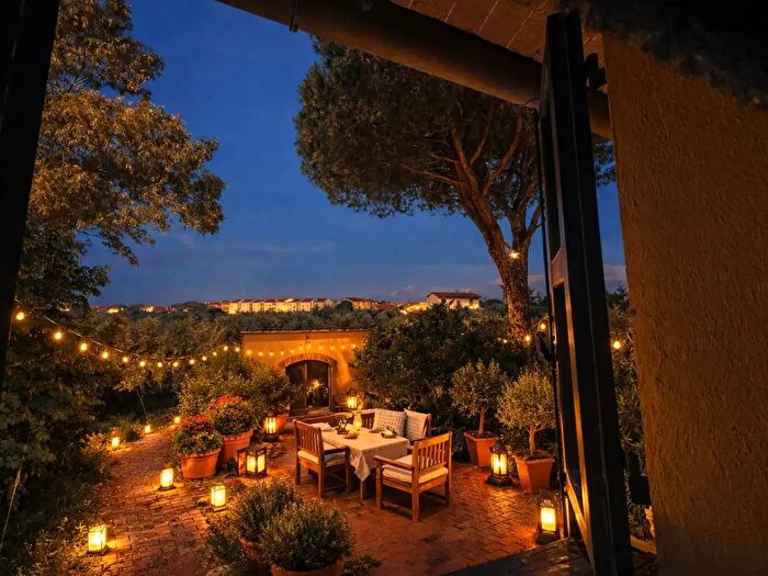 Casa con 9 locali in vendita in Castagneto Carducci